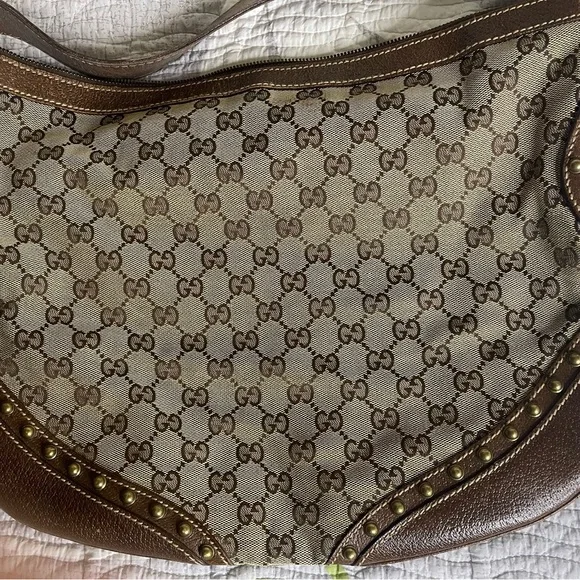 Authentic Vintage Gucci Crossbody Bag - Picture 8 of 16
